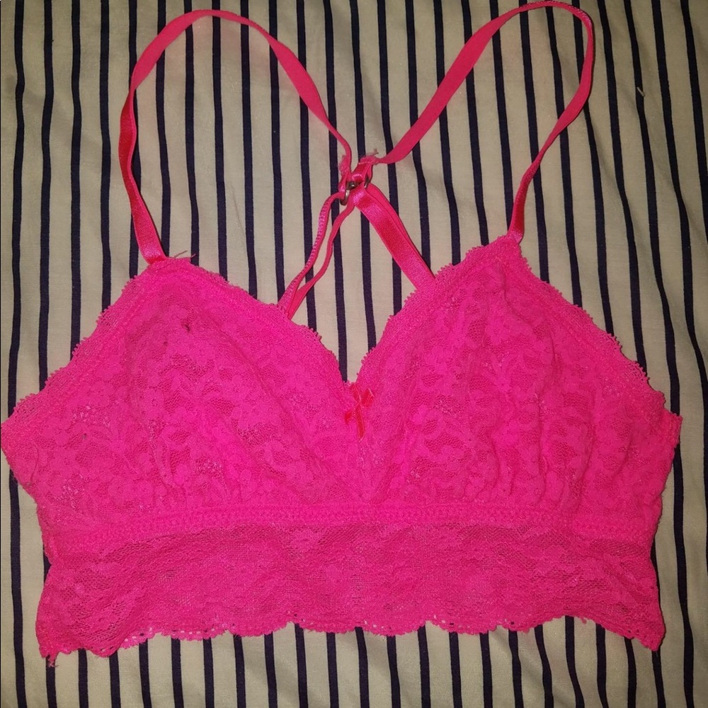 Aerie hot pink lace bralette.  can be worn 2 ways